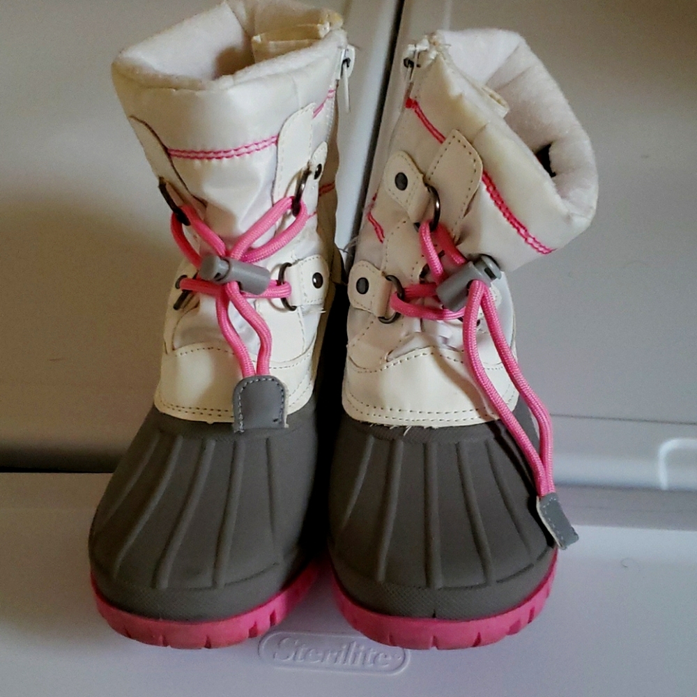 Cat & jack snowboots